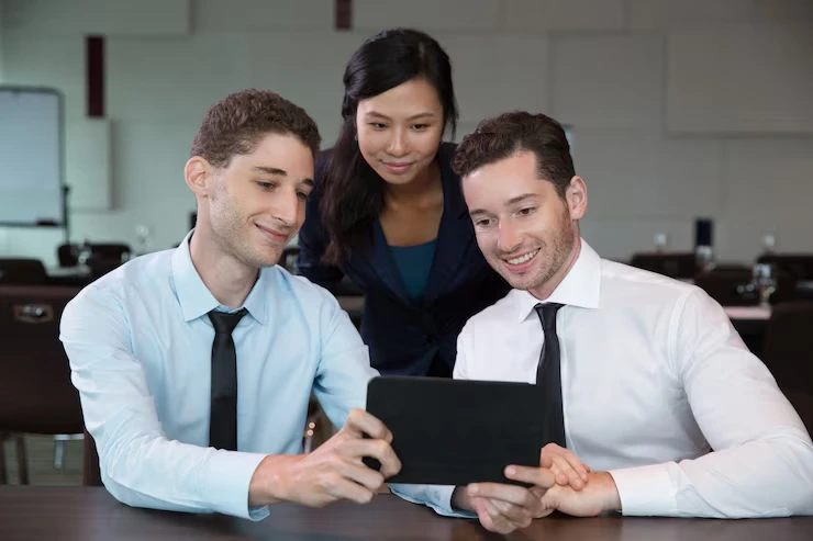 Multi-Channel Financial Outbound Campaign Execution