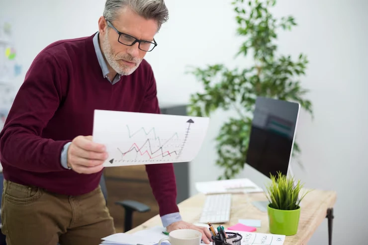 Performance Reporting and Risk Oversight
